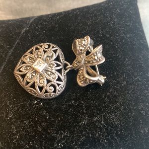 BEAUTIFUL. 925 silver pins brooch